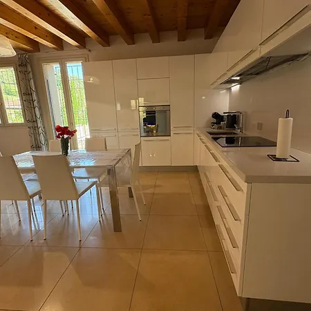 Apartment Aura Villongo SantʼAlessandro