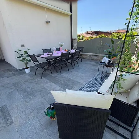 Aura Apartment